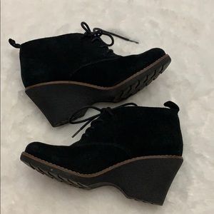 White Mountain Irma lace up Wedge Bootie